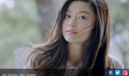 Si Putri Duyung Cantik Sedang Hamil Anak Kedua - JPNN.com