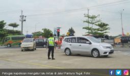 Cegah Sopir Lelah, Polisi Ajarkan Senam-Senam Kecil - JPNN.com