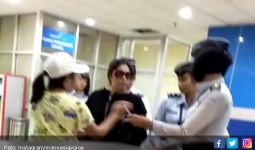 Istri Pejabat Tampar Sekuriti Bandara Sam Ratulangi, Lihat Videonya - JPNN.com