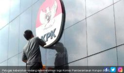 KPK Bakal Melelang Kain Penutup Kakbah Sitaan Kasus Rasuah - JPNN.com