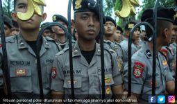 Massa Aksi Tolak Perppu Ormas Gagal Lewat Jalan Merdeka Selatan, Akhirnya… - JPNN.com