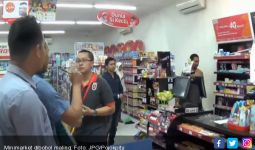 Rampok Bersenpi Beraksi di Minimarket, Uang Rp 54 Juta Raib - JPNN.com