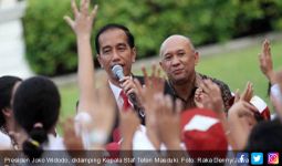 Jokowi Kasih Posisi Penting ke Teten Masduki - JPNN.com