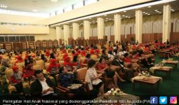 Ayo Lindungi Anak-Anak Indonesia agar Bahagia dan Ceria - JPNN.com