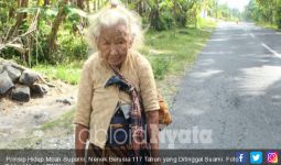  Prinsip Hidup Mbah Suparni, Nenek Berusia 117 Tahun yang Ditinggal Suami - JPNN.com