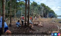 Lihat! Warga Desa Sibuk, Antusias Menyambut Rencana Kedatangan Bu Susi - JPNN.com