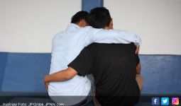 Kaum Gay Kumpul di Pemandian Air Panas, Ada yang Lagi…Hiii - JPNN.com