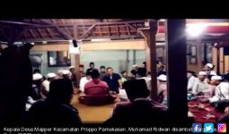 Dilepas KPK, Kades Langsung Disambut Gembira Warga - JPNN.com