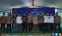 Membendung Radikalisme Melalui Kekuatan Akar Rumput - JPNN.com