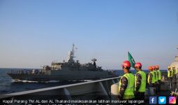 Kapal Perang TNI AL dan AL Thailand Bermanuver di Laut Jawa - JPNN.com