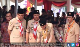 Jokowi Tanda Tangani Sampul Hari Pertama Raimuna 2017 - JPNN.com