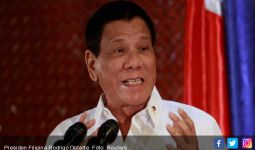 Duterte ke Ketua Komisi HAM: Kamu Gay atau Pedofil? - JPNN.com