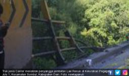 Kecelakaan Maut di Sumbul, Truk Terjun ke Sungai, Dua Orang Tewas - JPNN.com