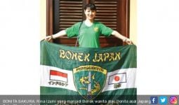 Hiu dan Buaya Bikin Gadis Jepang Ini Mencintai Persebaya - JPNN.com