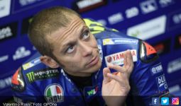 Jelang MotoGP Jepang, Rossi Latihan dengan Rem Jempol - JPNN.com