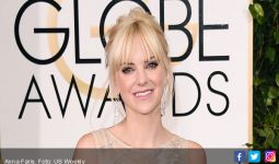 Cerai dari Aktor, Anna Faris Gandeng Kamerawan - JPNN.com