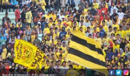 Sriwijaya FC Kalah, Suporter Rusak 355 Kursi Stadion - JPNN.com