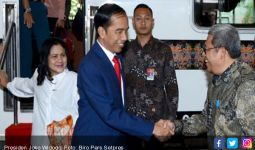 Jokowi Serahkan 5500 Sertifikat Tanah di Sukabumi - JPNN.com