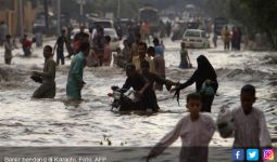 Banjir Bandang Menerjang, 16 Nyawa Melayang - JPNN.com