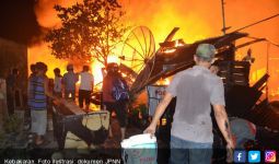 Kebakaran, Bapak Anak Tewas Dalam Kondisi Berpelukan - JPNN.com