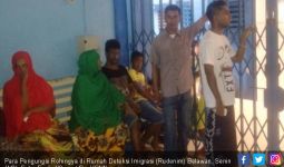 Warga Rohingya: Di Depan Mata Saya, Adik & Paman Ditembak - JPNN.com