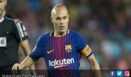 Andres Iniesta Bantah Sudah Perpanjang Kontrak di Barcelona - JPNN.com