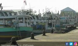 Cuaca Ekstrem, Nelayan Setop Melaut - JPNN.com