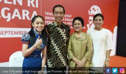 Lesty D'Academy Semringah Bisa Nyanyi di Depan Jokowi - JPNN.com