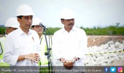 Jokowi: Pak Gub, Batam masih begitu juga? - JPNN.com