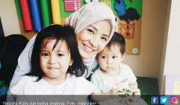 25 Tahun Sudah Dikaruniai 3 Anak, ini Kata Natasha Rizky - JPNN.com