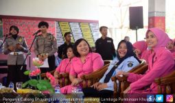 Bhayangkari Korlantas Sambangi Anak Binaan Lapas Tangerang - JPNN.com