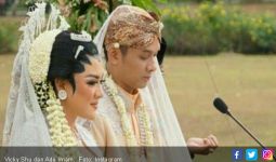 2 Minggu Setelah Menikah, Berat Badan Vicky Shu Naik - JPNN.com