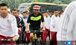 Please, Jangan Kira Pak Jokowi Tak Pernah Masuk Pasar - JPNN.com