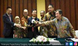 Penghormatan Tiongkok, Indonesia Bisa Kembangbiakkan Panda - JPNN.com