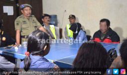 Main Sembunyi-sembunyi di Eks Lokalisasi, SN Dibekuk Polisi - JPNN.com