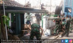 Koarmabar Melaksanakan Program Bedah Rumah di Jakarta Utara - JPNN.com