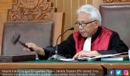 Adhie Massardi Puji Keberanian Hakim Praperadilan Novanto - JPNN.com