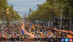 Warga Catalunya Kembali Serbu Bilik Suara - JPNN.com