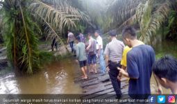 Air Sungai Mendadak Meluap, Pencari Ikan Hilang Terbawa Arus - JPNN.com