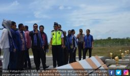 DPR Dorong Perpanjangan Run Way Bandara Mathilda Batlayeri - JPNN.com