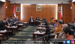 Ketua MPR Terima Ketua Senat Polandia - JPNN.com