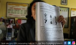 Salah Ketik Teks Pancasila di Buku Pendamping K-13 - JPNN.com