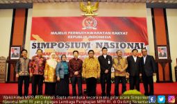 Oesman Sapta Buka Simposium Nasional MPR - JPNN.com