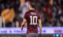Curhat Istri Setelah Francesco Totti Pensiun - JPNN.com