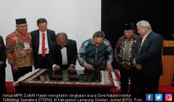 Ketua MPR: Masjid Kampus Tempat Lahir Calon Pemimpin Bangsa - JPNN.com