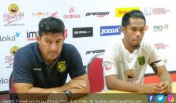 Pelatih Persebaya Soroti Sikap Wasit Saat Lawan PS TNI - JPNN.com