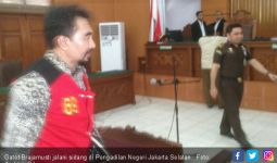 Gatot Brajamusti Keberatan Didakwa Soal Satwa Langka & Senpi - JPNN.com