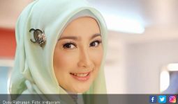 Desy Ratnasari Buka Hati untuk Nassar? - JPNN.com