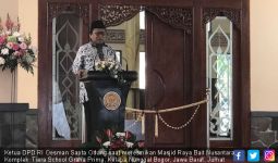 Oesman Sapta Apresiasi Pembangunan Masjid Bait Nusantara - JPNN.com
