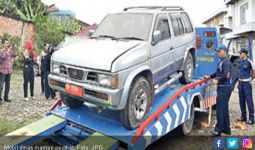 Mantan Pejabat Ogah Kembalikan Mobil Dinas - JPNN.com